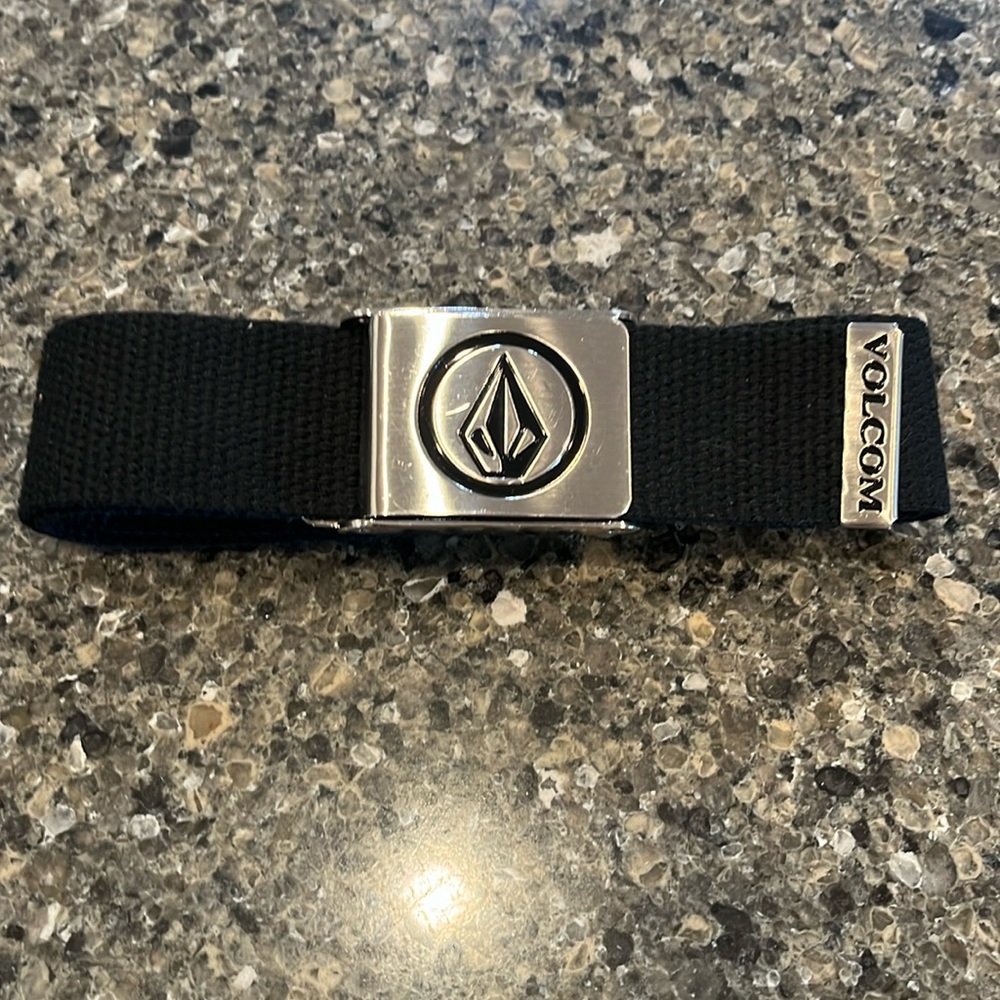 Volcom Black Adjustable Circle Web Belt with Metallic Buckle
